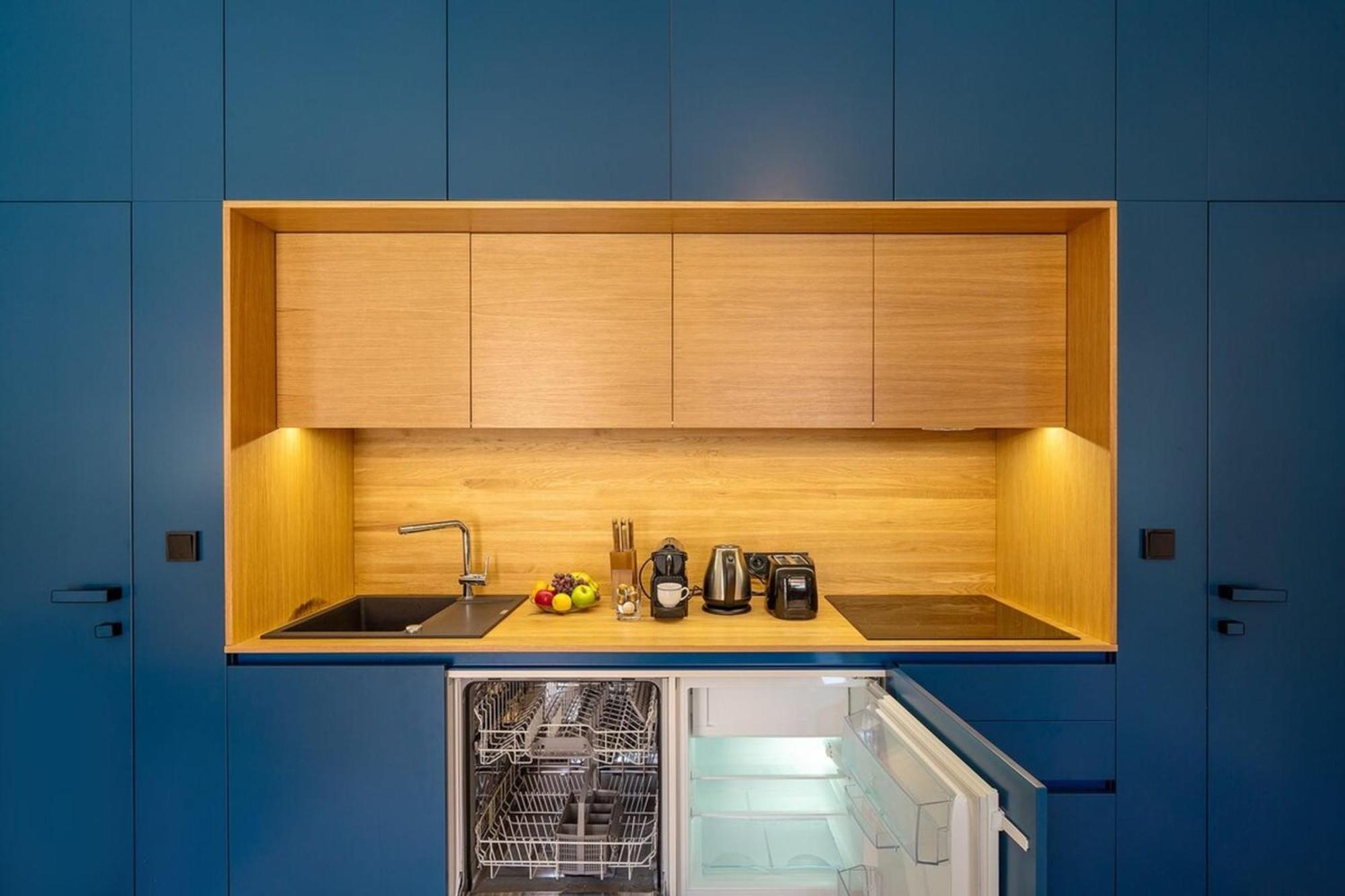 Quiet City Center Apartment In Hip & Foodie Area Prag Eksteriør billede